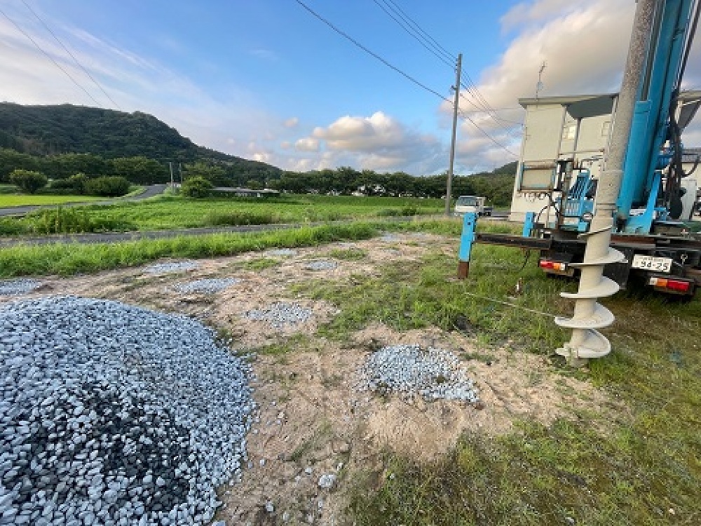 地盤改良工事中です